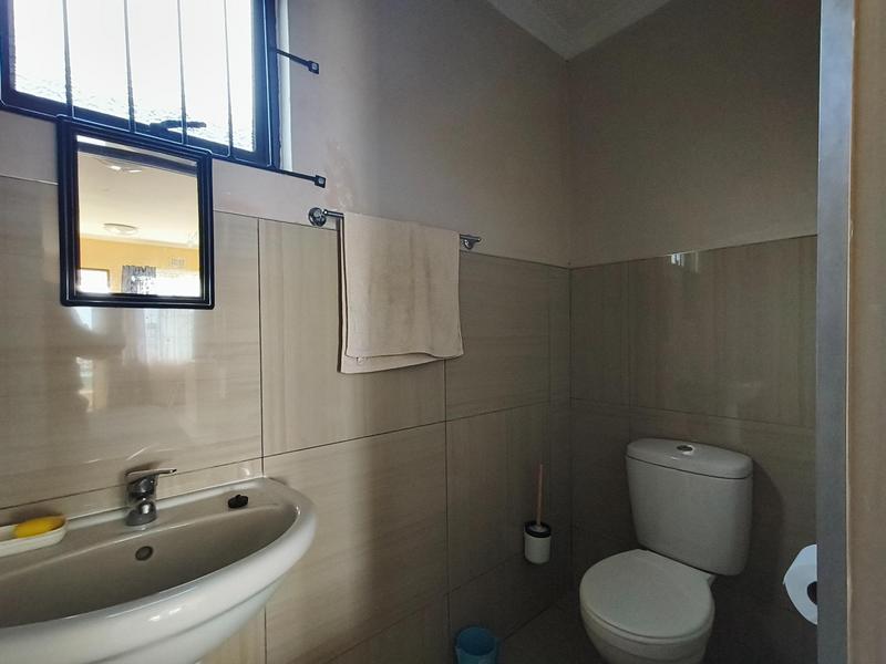 7 Bedroom Property for Sale in Southernwood Eastern Cape